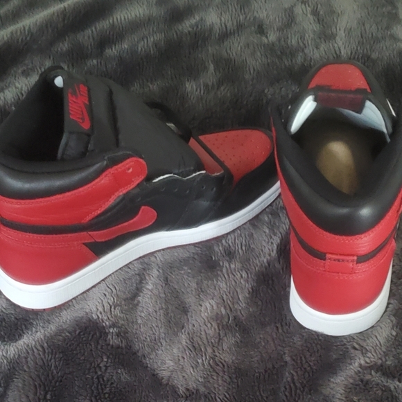 AJ1s - Picture 3 of 6